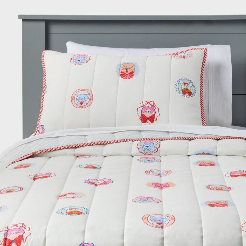 Pillowfort - Twin Patisserie Pet Shoppe Kids' Quilt Set - Pillo Multicolored